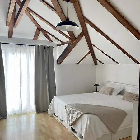 U La La Apartamento *